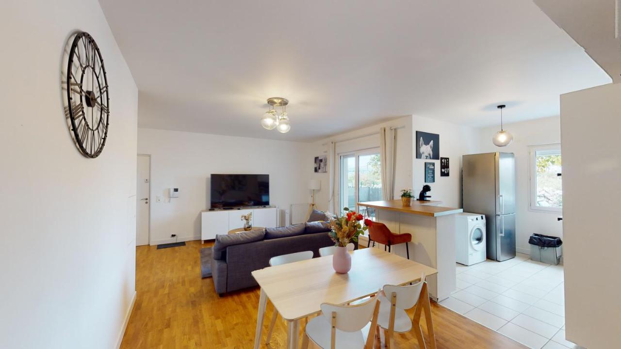 Live Like A Local Stylish 2Br With Balcony & Parking Apartment Saint-Denis  Exterior photo