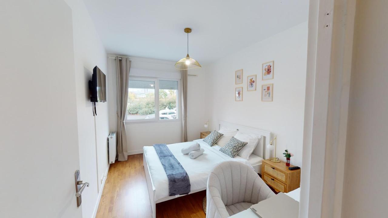 Live Like A Local Stylish 2Br With Balcony & Parking Apartment Saint-Denis  Exterior photo